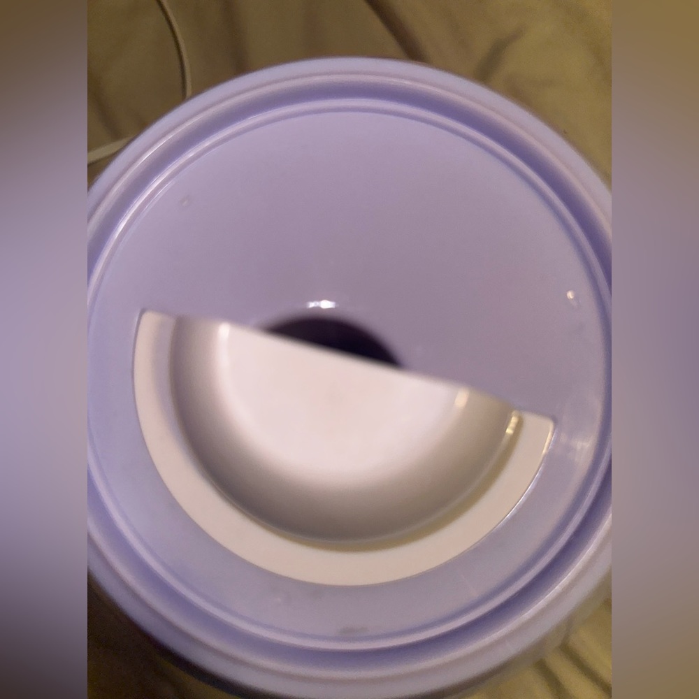 Color Changing Humidifier - Picture 6 of 16